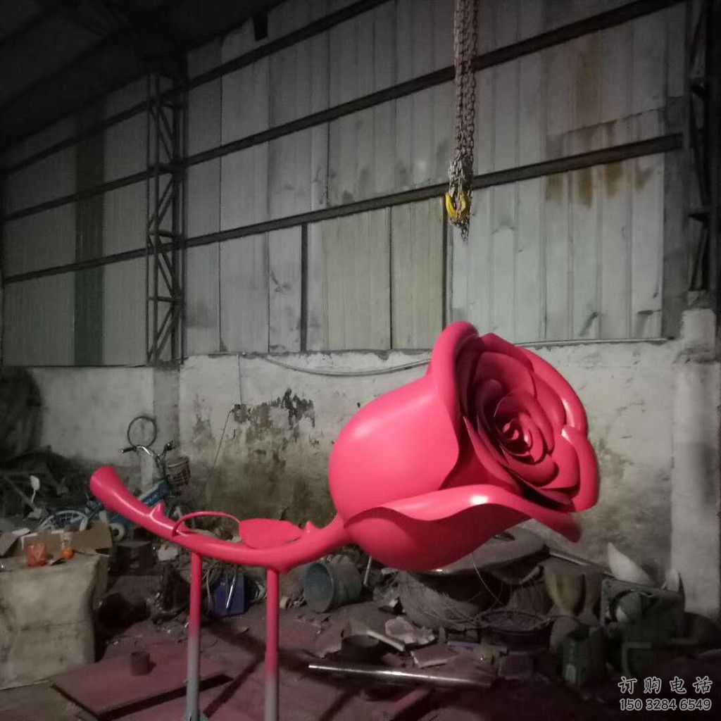 大型商場玫瑰花雕塑廠家 仿真擺件 烤漆不銹鋼玫瑰花雕塑廠