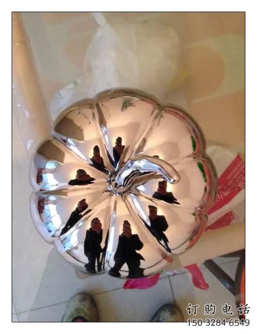 戶外南瓜雕塑廠家 廣場小品 鏡面不銹鋼南瓜雕塑制作