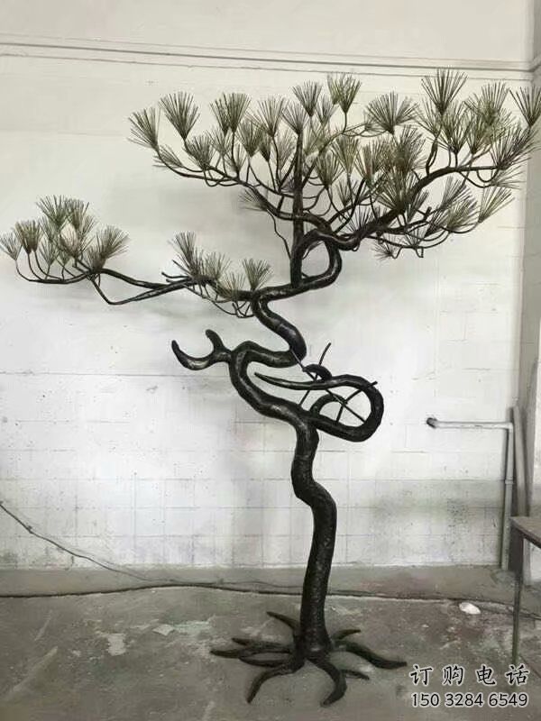 戶外松樹雕塑廠家 噴漆小品 大型不銹鋼松樹雕塑價格