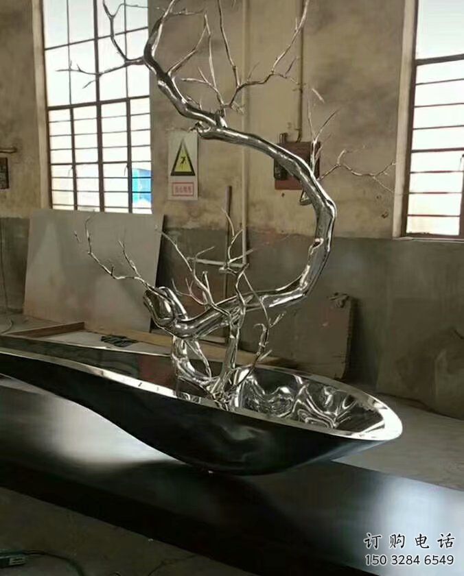 鏡面松樹雕塑廠家 大型擺件 創意不銹鋼松樹雕塑廠