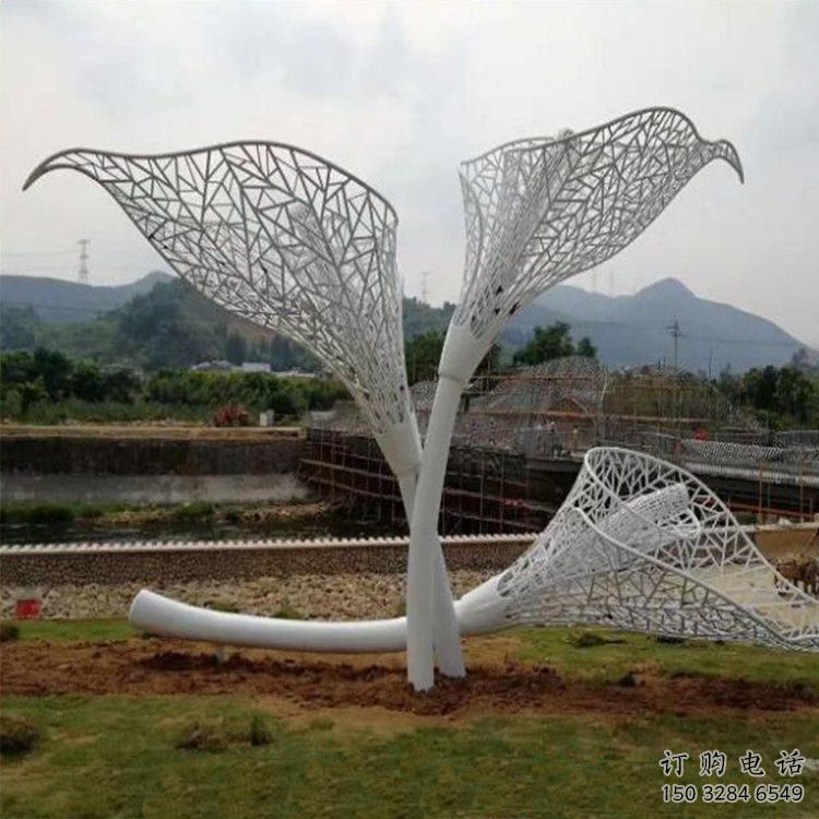 鏤空喇叭花雕塑廠家 園林小品 大型不銹鋼喇叭花雕塑廠