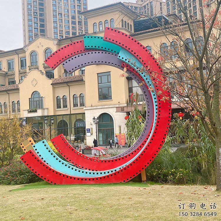 歐式膠卷雕塑廠家 抽象擺件 體育場(chǎng)不銹鋼膠卷雕塑廠
