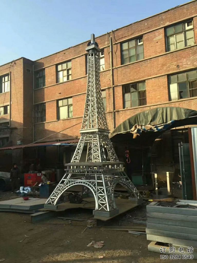 現代塔雕塑廠家 大型別墅區擺件 鏤空不銹鋼塔雕塑廠