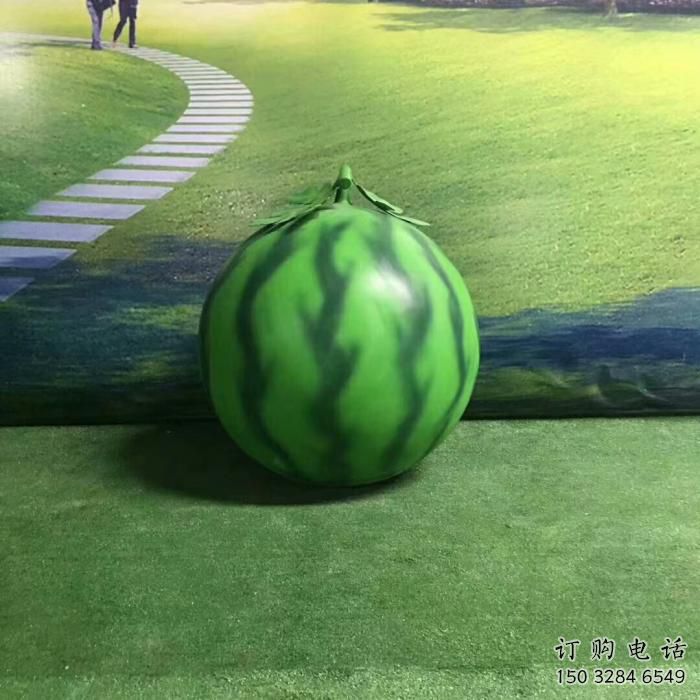 公園西瓜雕塑廠家 戶外擺件 彩繪不銹鋼西瓜雕塑廠