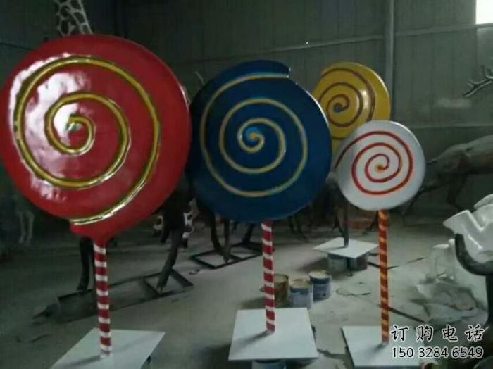 現代棒棒糖雕塑廠家 大型別墅區擺件 仿真棒棒糖雕塑價格