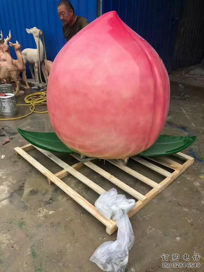 創(chuàng)意壽桃雕塑廠家 創(chuàng)意小品 公園壽桃雕塑定制