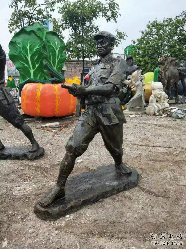 黨建士兵雕塑廠家  戶外小品  大型士兵雕塑定制