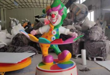 街頭小丑雕塑廠家 大型別墅區(qū)擺件  現(xiàn)代小丑雕塑生產(chǎn)