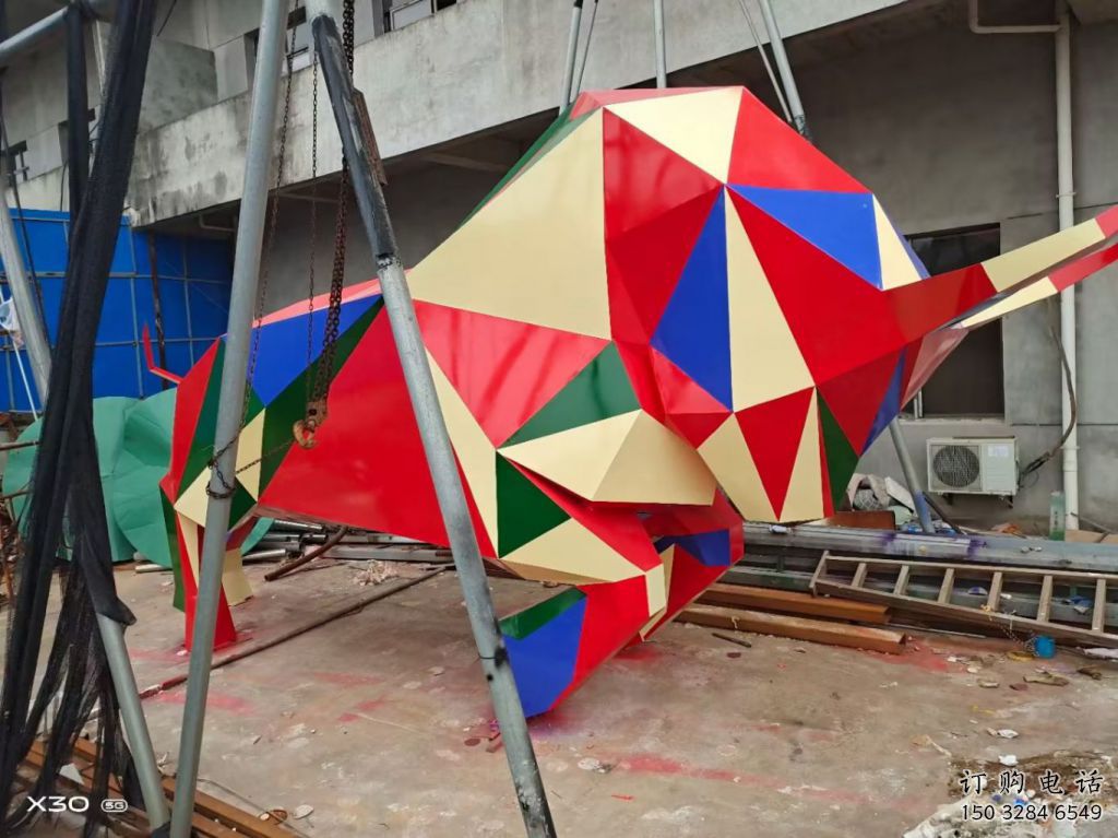 幾何牛雕塑生產制作