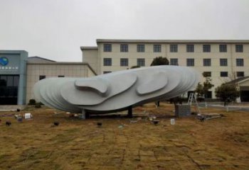 片狀魚抽象雕塑