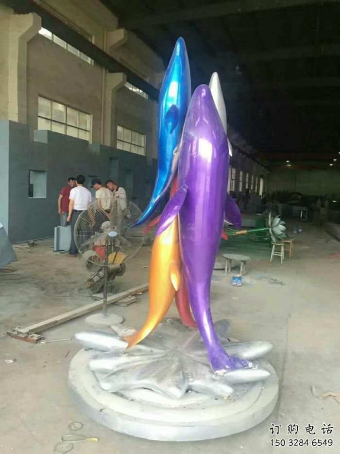 園林海豚雕塑效果圖 田間彩繪雕塑 仿真工藝擺件