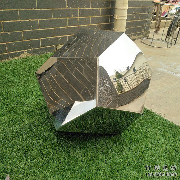 大型商場石塊雕塑 仿真景觀石雕塑 鏡面石頭雕塑廠家