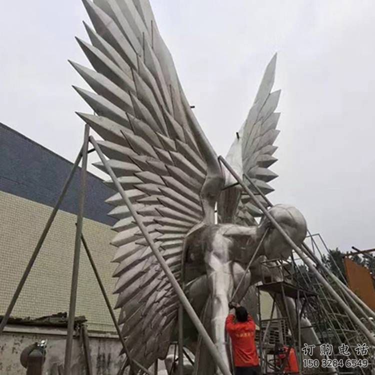 房地產(chǎn)翅膀雕塑廠家，仿古景觀雕塑，噴砂制造
