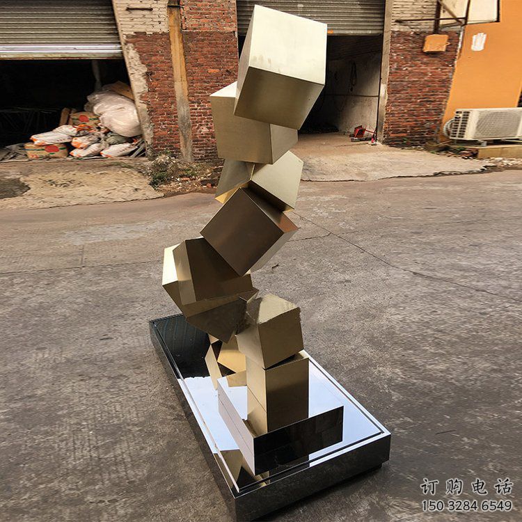 提供大型魔方雕塑廠家 鍛造發(fā)光小品 房地產(chǎn)雕塑