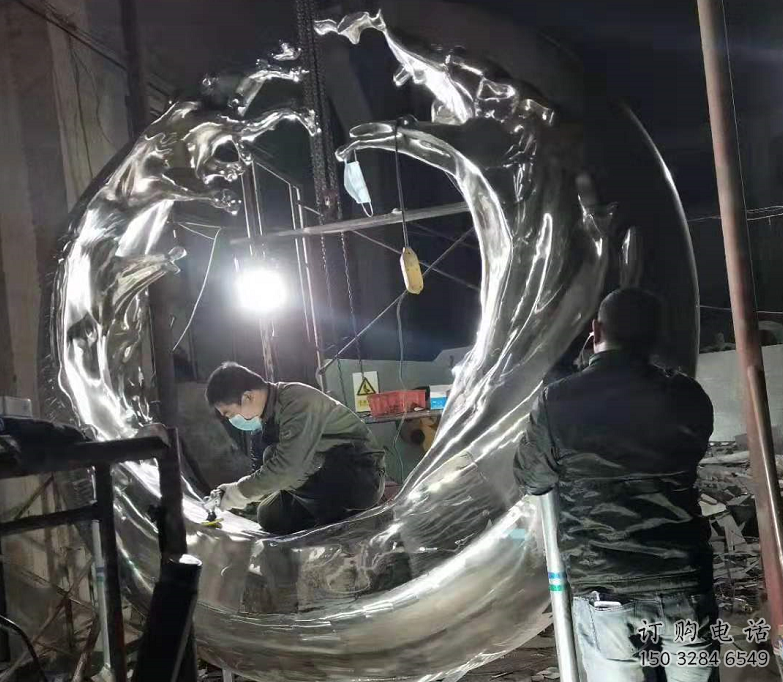 村口浪花雕塑生產(chǎn)廠家 啞光海浪雕塑 公園波浪雕塑制作