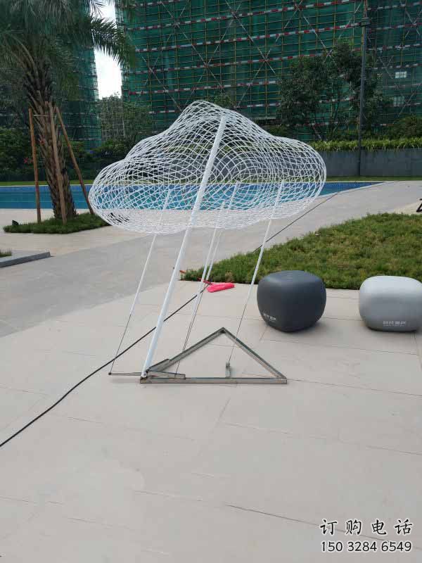 云梯雕塑 歐式步行街梯子雕塑 大型云朵雕塑制造廠家