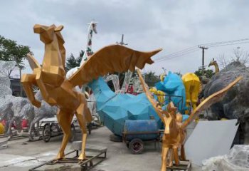 不銹鋼仿真飛馬雕塑