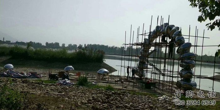 鵝卵石大門雕塑，公園美陳雕塑，不銹鋼鏡面拱門雕塑