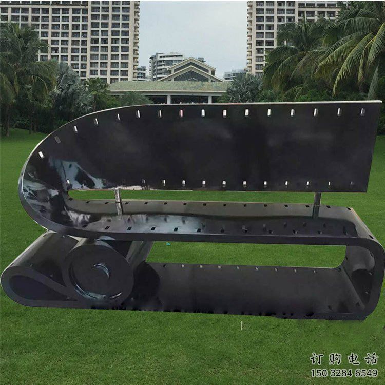 大型膠卷坐凳雕塑