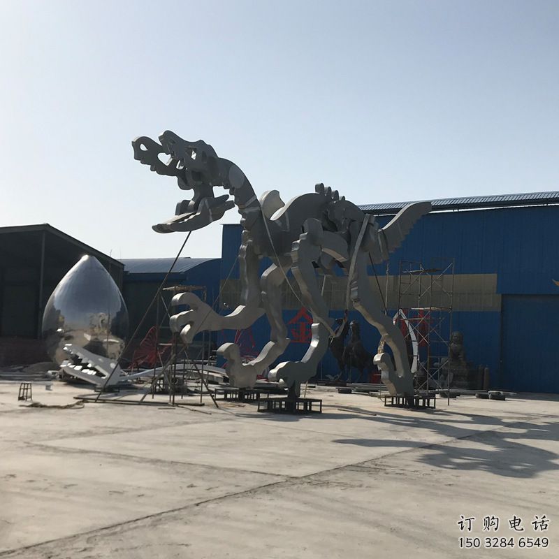 地產恐龍雕塑提供，露天雕塑，恐龍骨架雕塑生產
