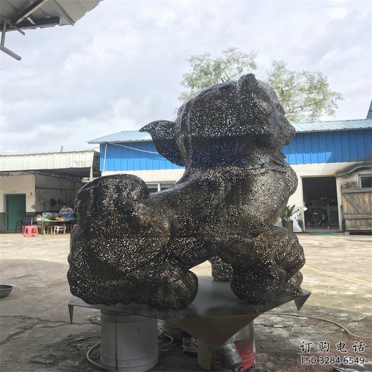 景區獅子雕塑供給，編織工藝雕塑，鋼絲獅子雕塑制作