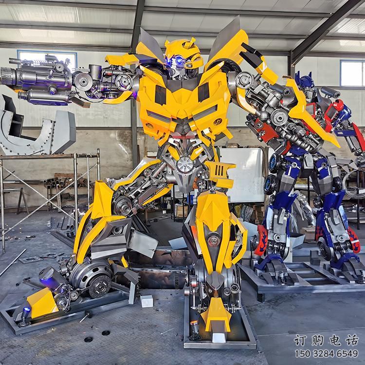 草地機(jī)器人雕塑