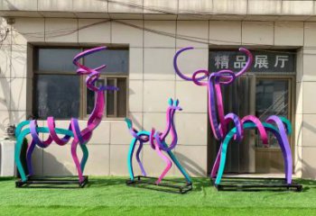 店門口小鹿雕塑