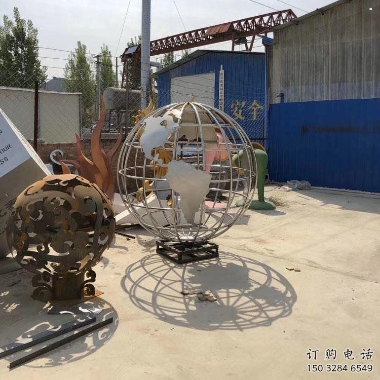 地球儀雕塑供應，城區小品，鏡面地球儀雕塑制造商