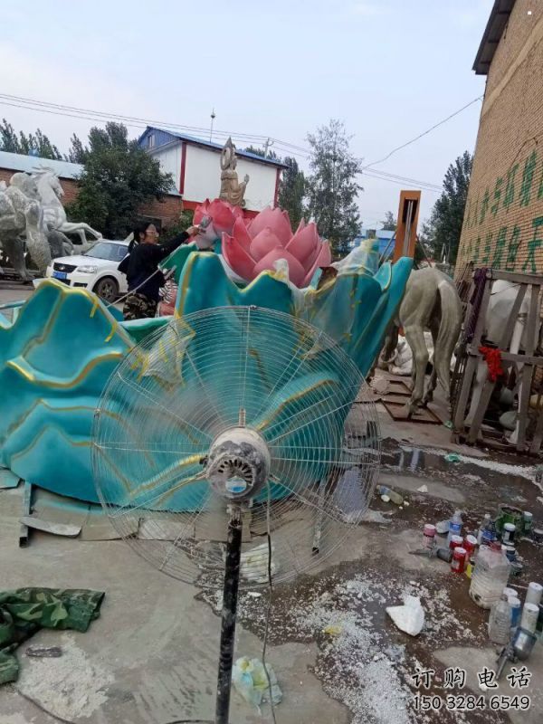 荷花雕塑生產(chǎn)，廣場雕塑，荷花雕塑展品