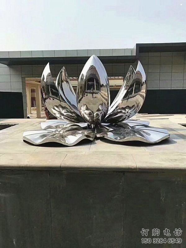 荷花雕塑提供，鏡面藝術(shù)，中式鏡面荷花雕塑通用