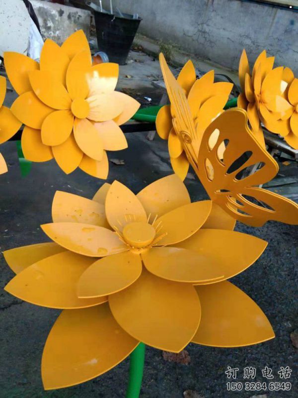 黃蓮花雕塑制造商，小區擺件，烤漆黃蓮花雕塑制造廠家