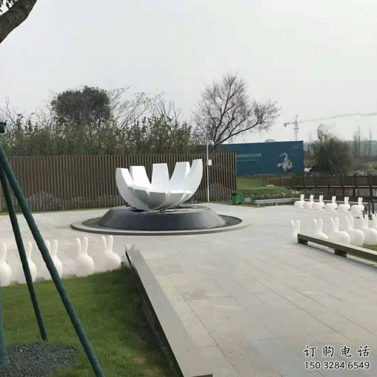 蓮花雕塑生產(chǎn)廠家，城市裝飾，幾何蓮花雕塑選定