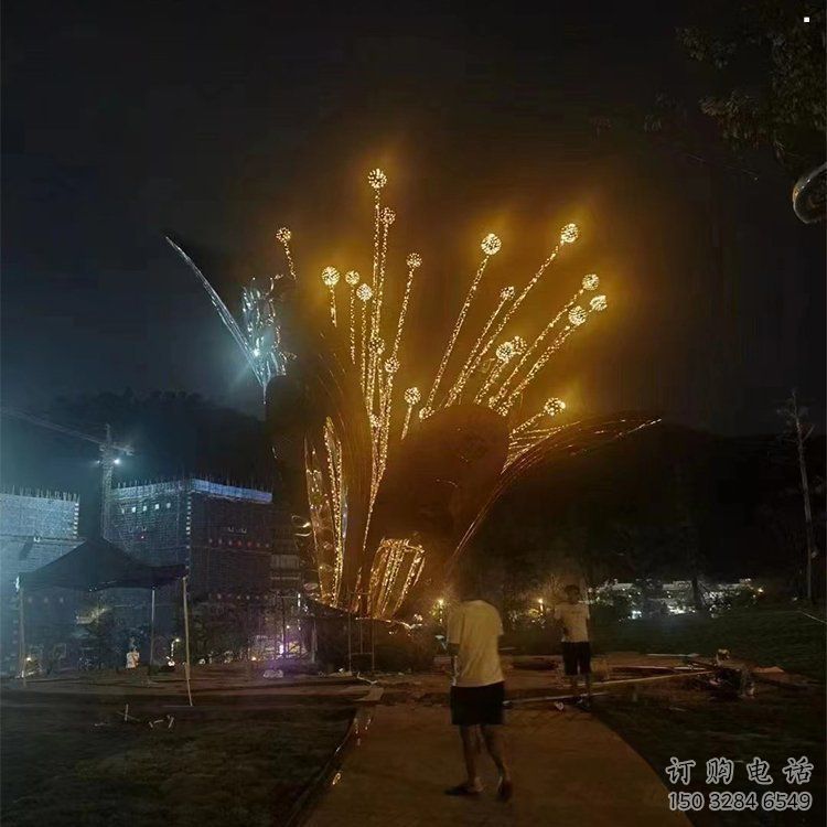 百合花雕塑服務(wù)商，景觀雕塑，不銹鋼百合花雕塑選定