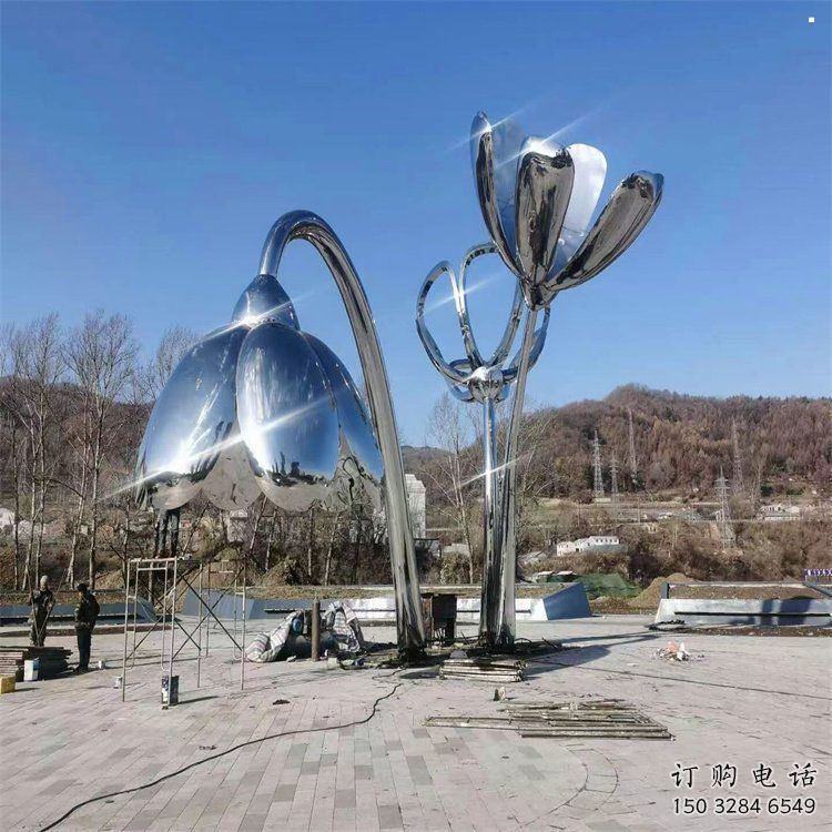 百合花雕塑供應(yīng)，廣場雕塑，不銹鋼百合花雕塑供應(yīng)商