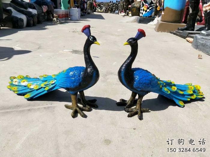 彩繪孔雀雕塑承接，景區案例，仿真孔雀雕塑制作