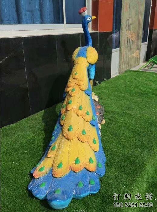 彩繪孔雀雕塑供給，戶外雕塑，景觀仿真孔雀雕塑選用?