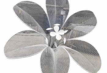 山茶花雕塑制作，村標概念，鏤空山茶花雕塑專供