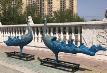 彩繪孔雀雕塑供應，圓雕體系，仿古孔雀雕塑制作廠家