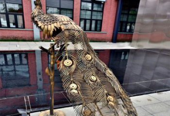 孔雀雕塑創意精選，彩鋼制作，銅孔雀雕塑標準廠家