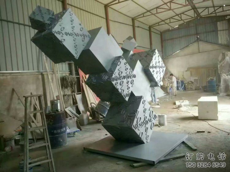 戶外幾何體雕塑廠家，廣場雕塑，不銹鋼幾何體雕塑訂做