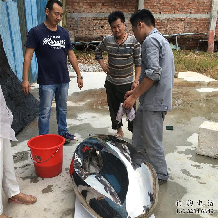 鏡面球雕塑特供，白鋼構(gòu)件，不銹鋼球雕塑供應(yīng)