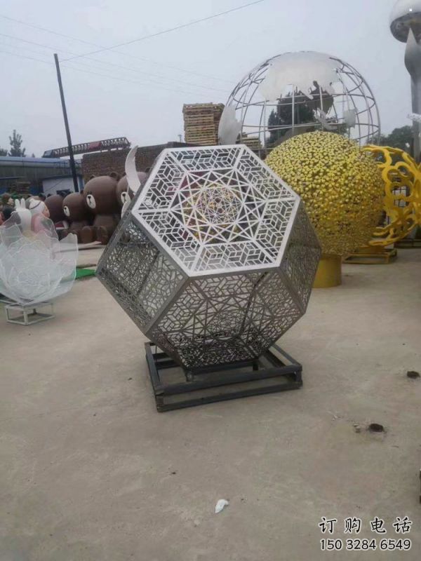棱面球雕塑精選，景區(qū)雕塑，鏤空棱面球雕塑制作
