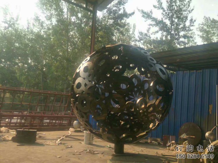球體雕塑服務商，噴泉雕塑，不銹鋼球體雕塑訂做廠家