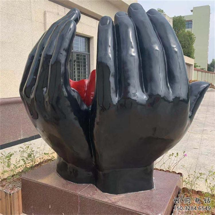 火球雕塑選用，美陳雕塑，鑄銅手托火球雕塑廠家