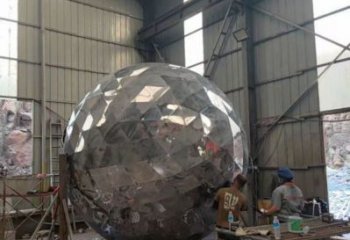 鏡面球雕塑廠家，公園小品，不銹鋼球雕塑訂做