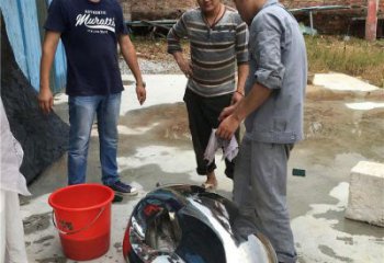 鏡面球雕塑特供，白鋼構件，不銹鋼球雕塑供應