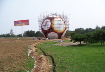 商業街足球雕塑