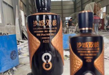 酒瓶雕塑供求，水景雕塑，玻璃鋼酒瓶雕塑制造商