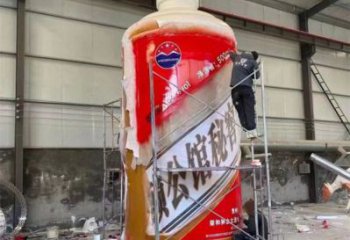 酒瓶雕塑觀賞型，標(biāo)識雕塑，紀(jì)念玻璃鋼酒瓶雕塑展品