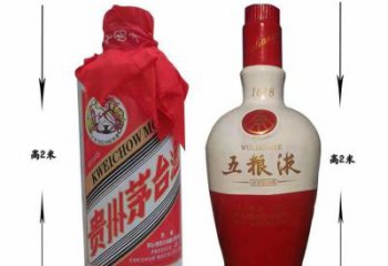 酒瓶雕塑精選，中式工藝，玻璃鋼酒瓶雕塑廠家供給